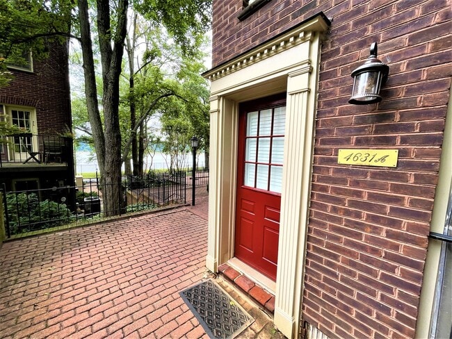 Primary Photo - Private 1 Bedroom/1 Bath
