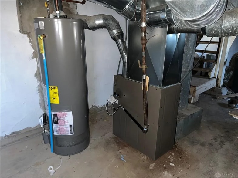 Building Photo - 22 E Parkwood Dr