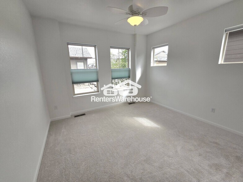 Building Photo - 11823 Barrentine Lp