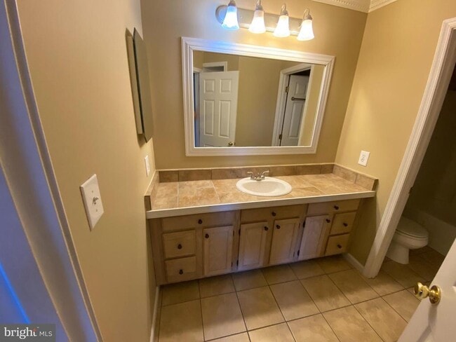 Building Photo - 47 Pikeview Dr