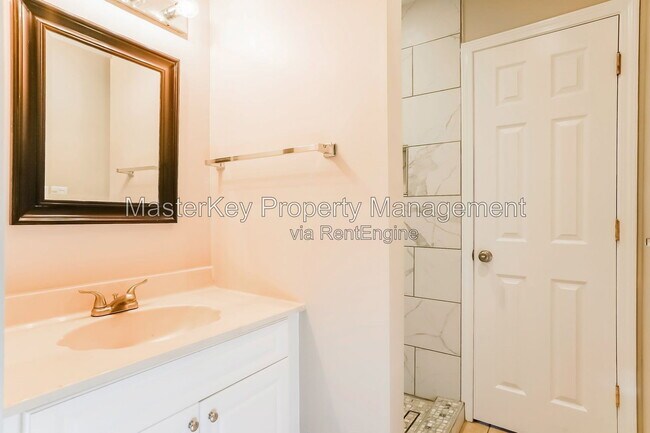 Building Photo - 7405 Leesville Rd