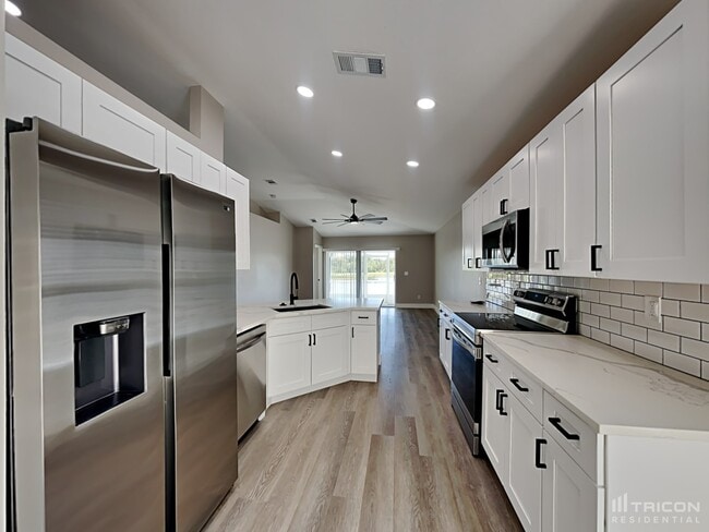 Building Photo - 11217 Summer Star Dr