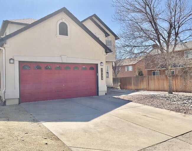 Building Photo - "Spacious 3-Bed with bonus room Sanctuary with 2.5 Baths in Fountain, CO – Your Serene Retreat Aw...