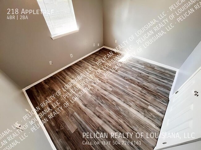 Building Photo - 218 Appletree-