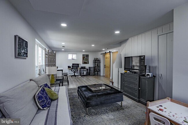 Building Photo - 3104 Gumwood Dr