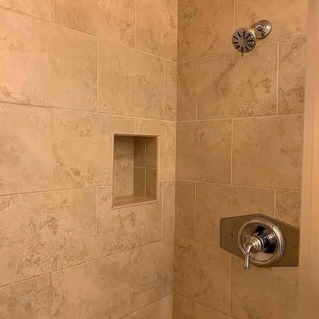 Building Photo - "Charming 2-Bed, 2-Bath Condo Retreat in San Marcos Oasis!"