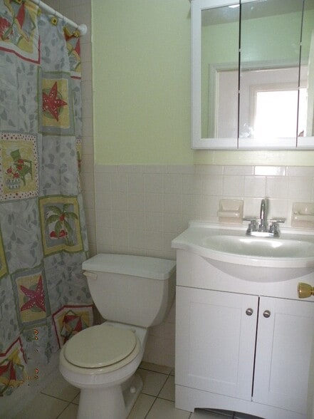 Building Photo - 175 Beach 97th St