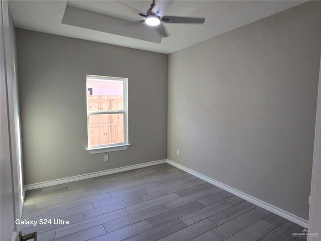 Building Photo - 12 S Xanthia St