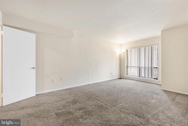 Building Photo - 228 N 22nd St