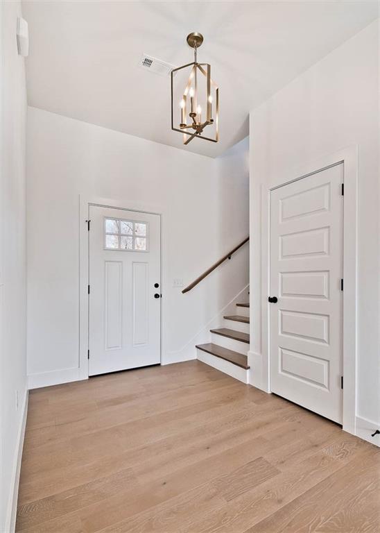 Building Photo - 20 S Kirby Dr