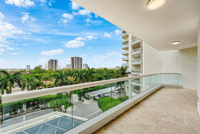 Building Photo - 6000 Island Blvd