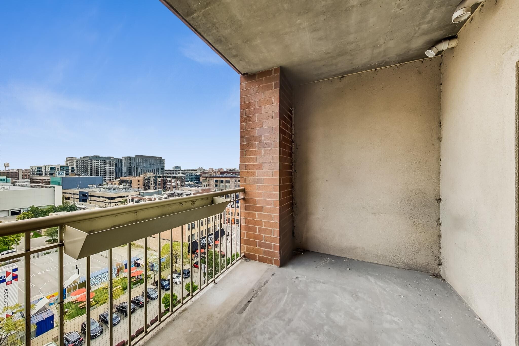 Building Photo - 720 W Randolph St