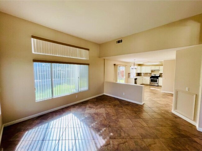 Building Photo - 31495 Corte Rimola