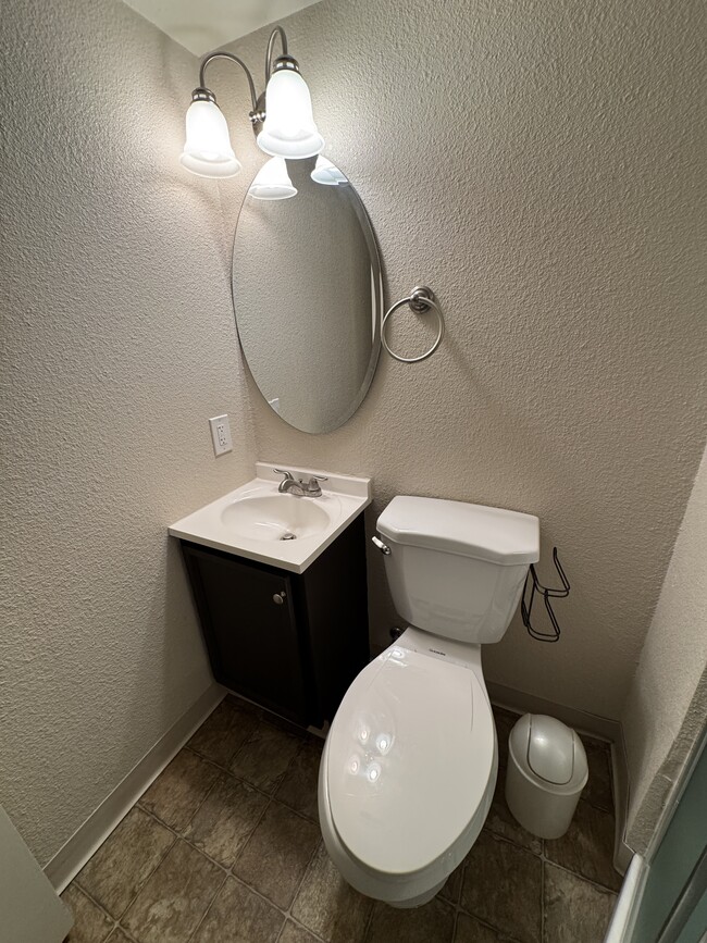 Building Photo - 2603 E Nichols Cir