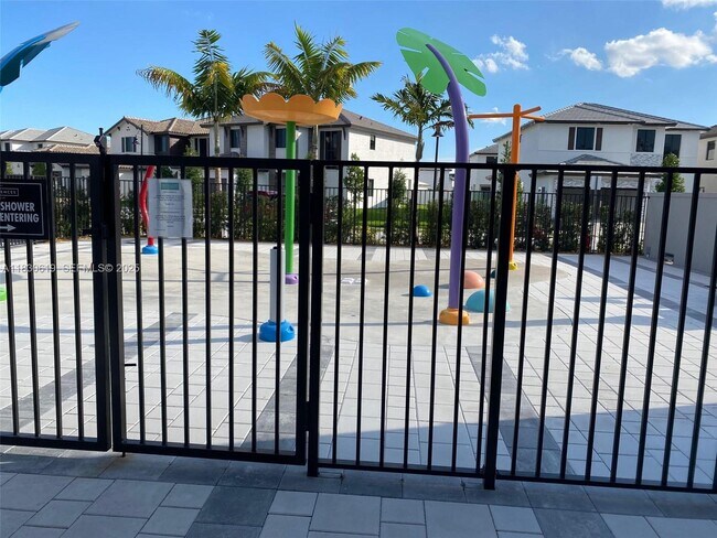 Building Photo - 4636 NW 84th Ave