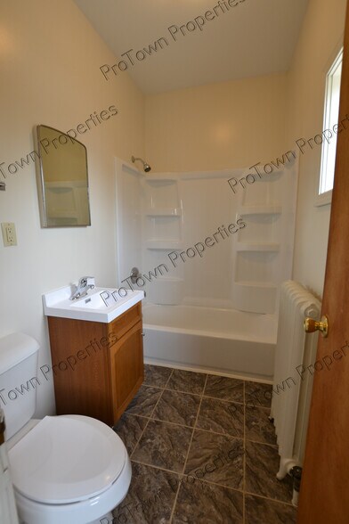 Building Photo - 26 N Broadway St