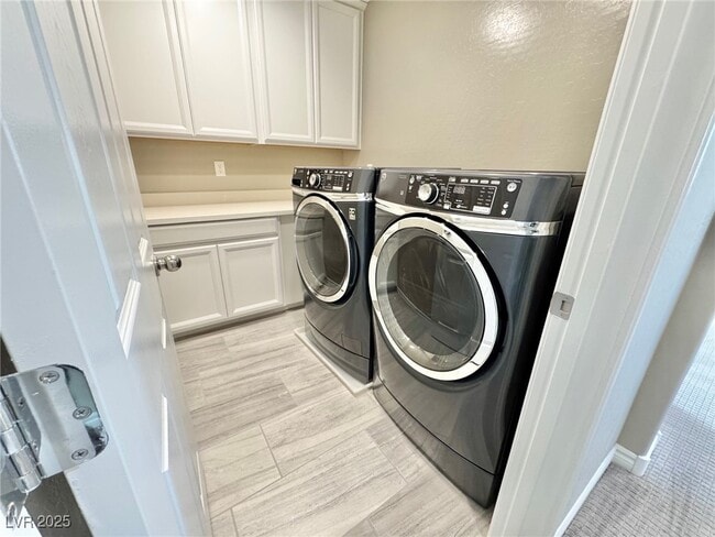 Building Photo - 3215 Alpine Aster Ave