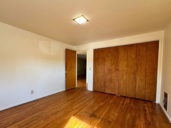 Building Photo - (HAR) South Eugene 4 bedroom/2 bath Home