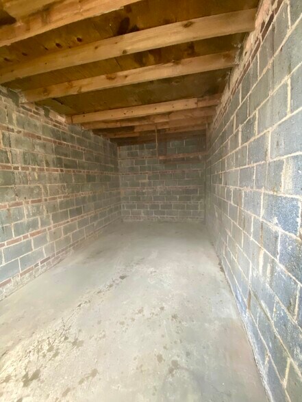 Detached Garage - 2915 Oakford Ave