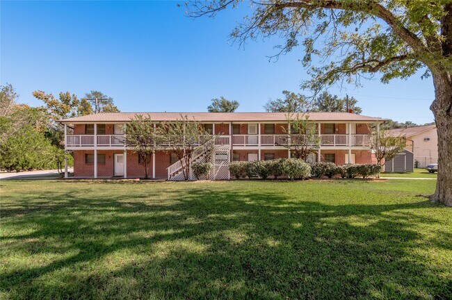 Primary Photo - 2105 Avenue N