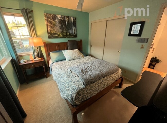 Building Photo - Exquisite 4-Bedroom Solar Home in Prime Location with Community Amenities