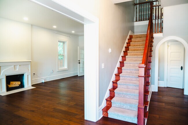 Building Photo - 145 E 300 S