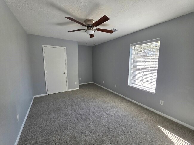 Building Photo - 6606 Highwind Bend Ln