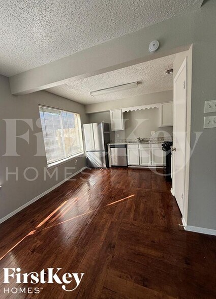 Building Photo - 7506 Tetela Dr