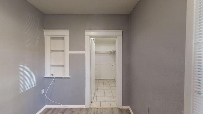 Building Photo - Coming Soon! Charming Cottage for Lease in Downtown Riverside, California!