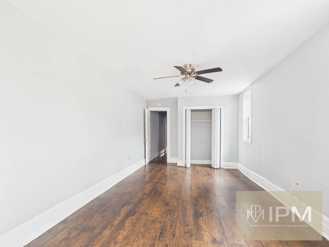 Building Photo - Available Now! Spacious 5 Bedroom, 1 Bath ...