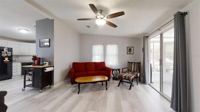 Building Photo - 1519 Hillcrest Dr