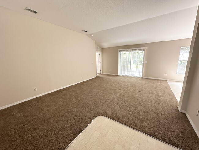 Building Photo - 15 Zinnia Trail