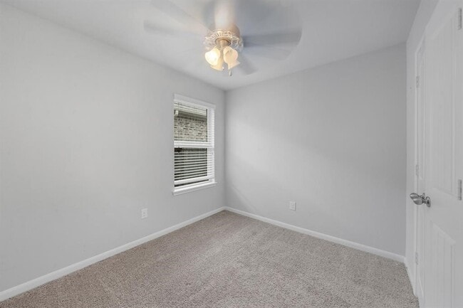 Building Photo - 2130 Mirror Ridge Ct