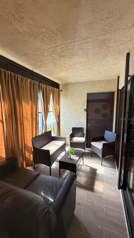 Building Photo - 2400 Winding Creek Blvd