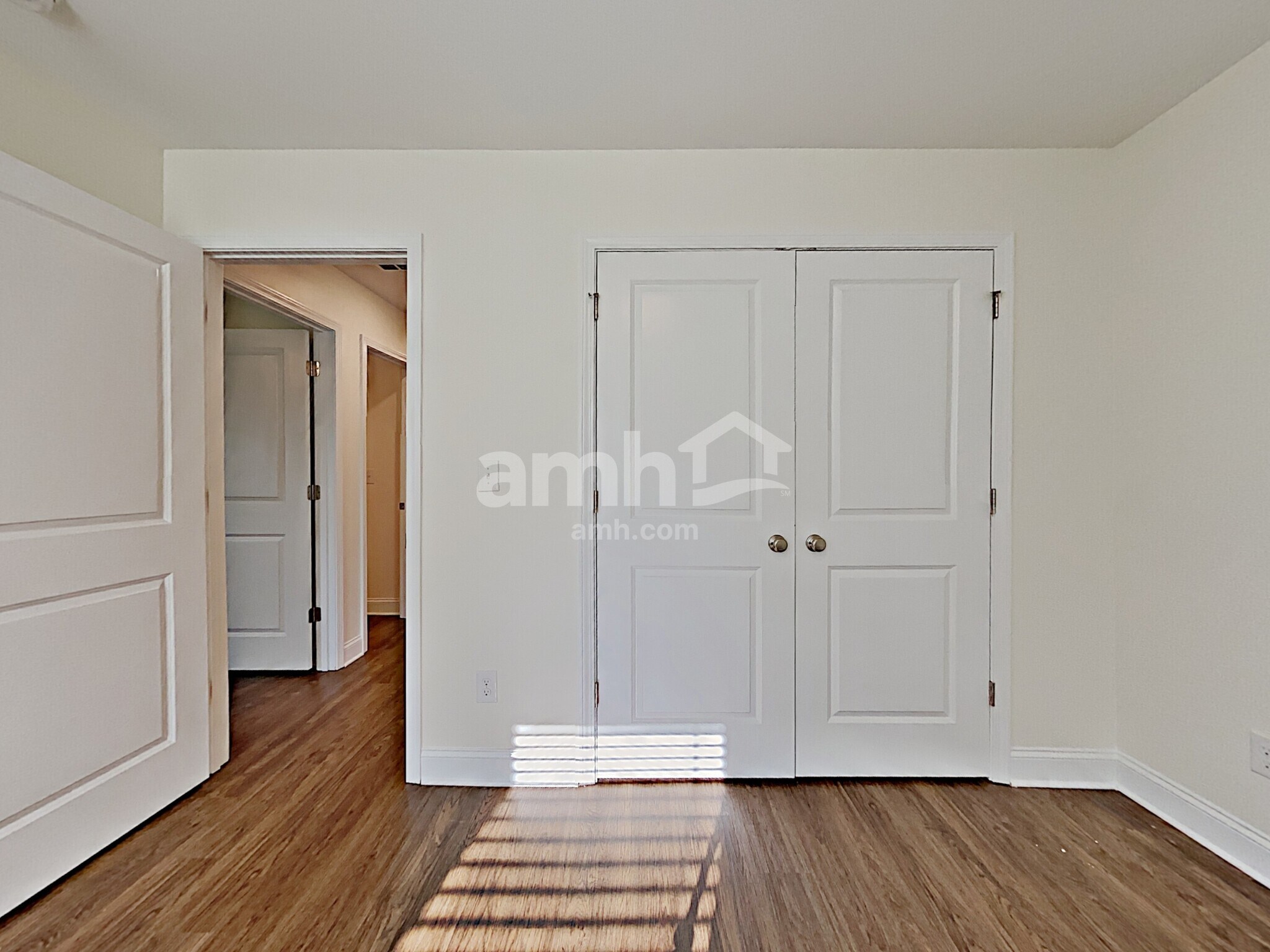 Building Photo - 6161 Rosemore Ln