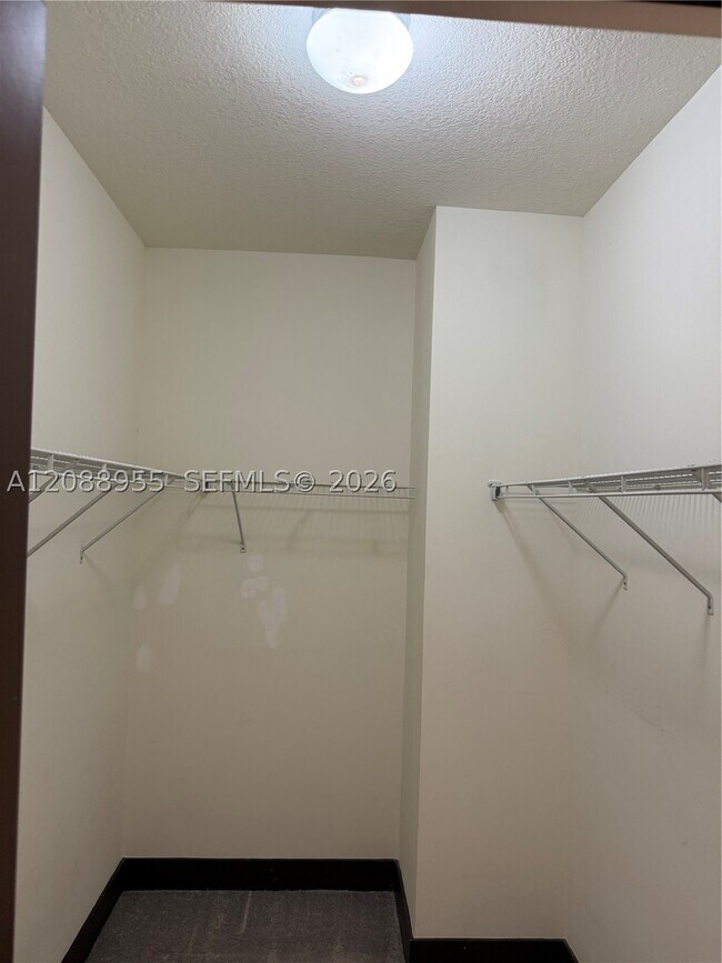 Building Photo - 16004 NW 91st Ct