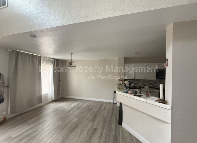 Building Photo - 1220 Nautical Way