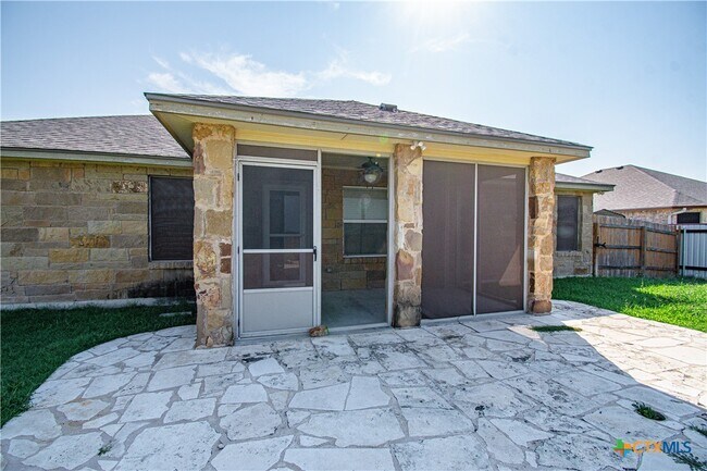 Building Photo - 9603 Zayden Dr