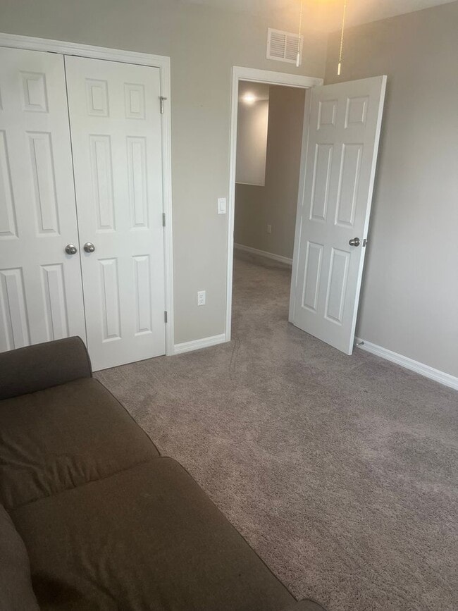 Building Photo - Spacious 5BR House in Winter Haven