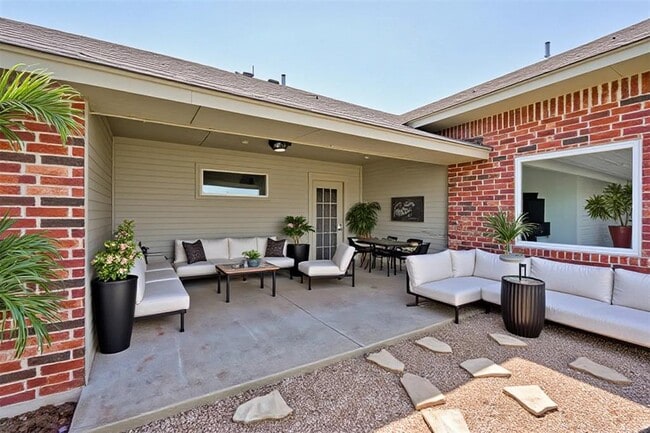 Building Photo - 4909 NW 164th Terrace