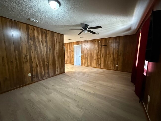 Building Photo - 5326 Olin Merritt St