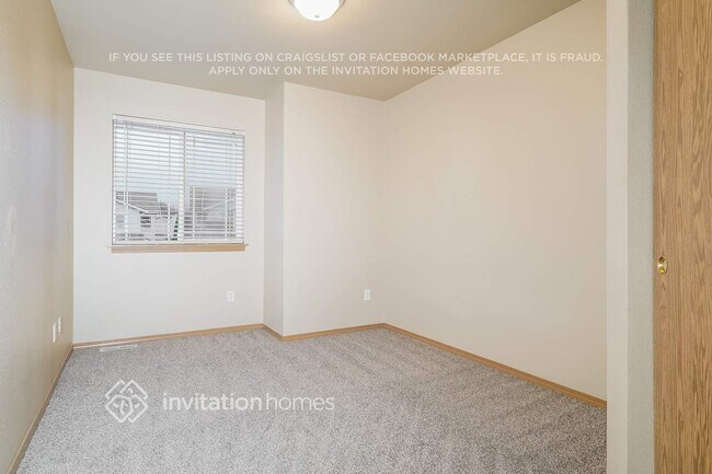 Building Photo - 10904 185th Ave E