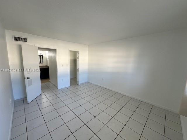 Building Photo - 1015 NW 45th Ave