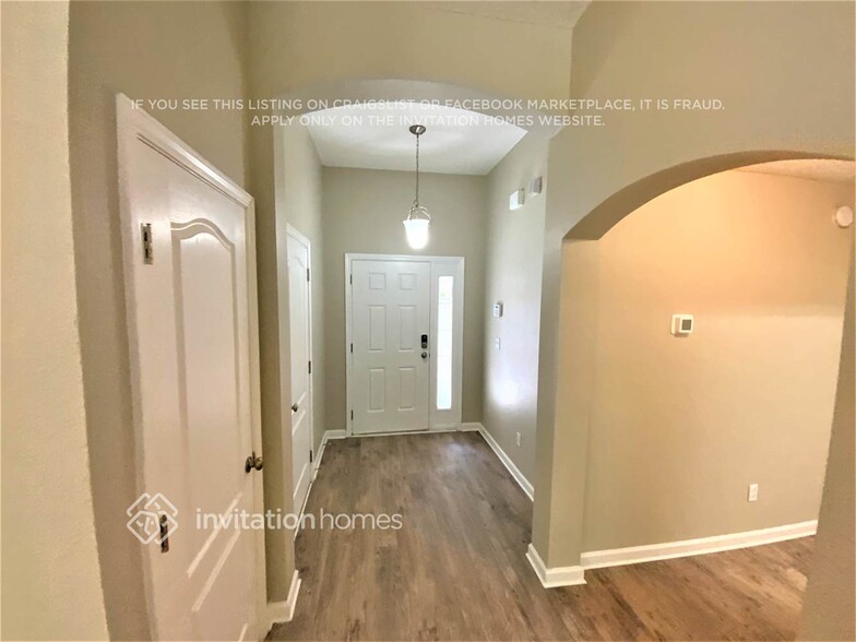 Building Photo - 12195 Jenny Oak Ct