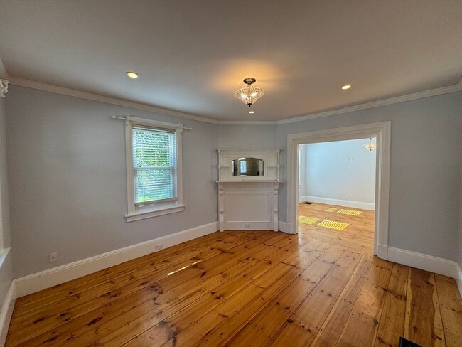 Building Photo - 8 Elmwood St