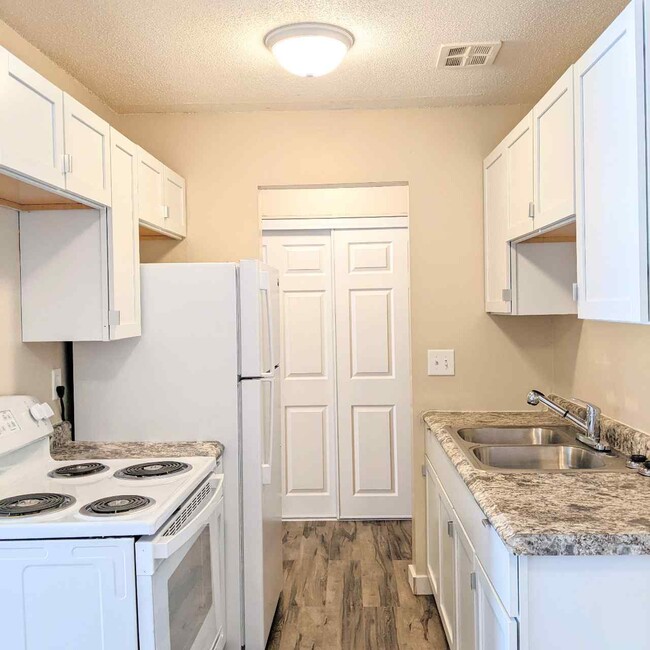 1 BR, 1 BA Kitchen - Phalen Village