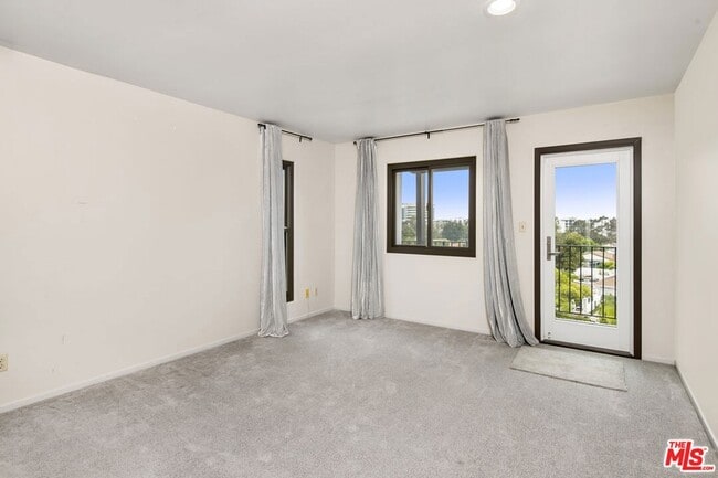 Building Photo - 5949 Abernathy Dr