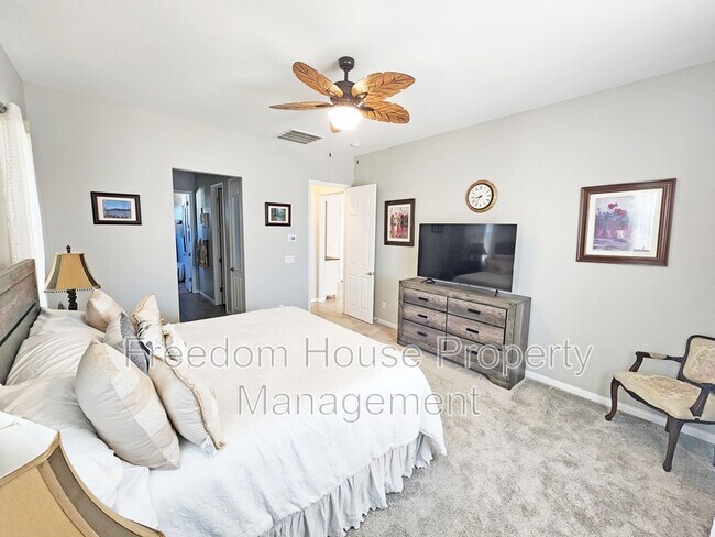 Building Photo - 4901 Fairwood Ct