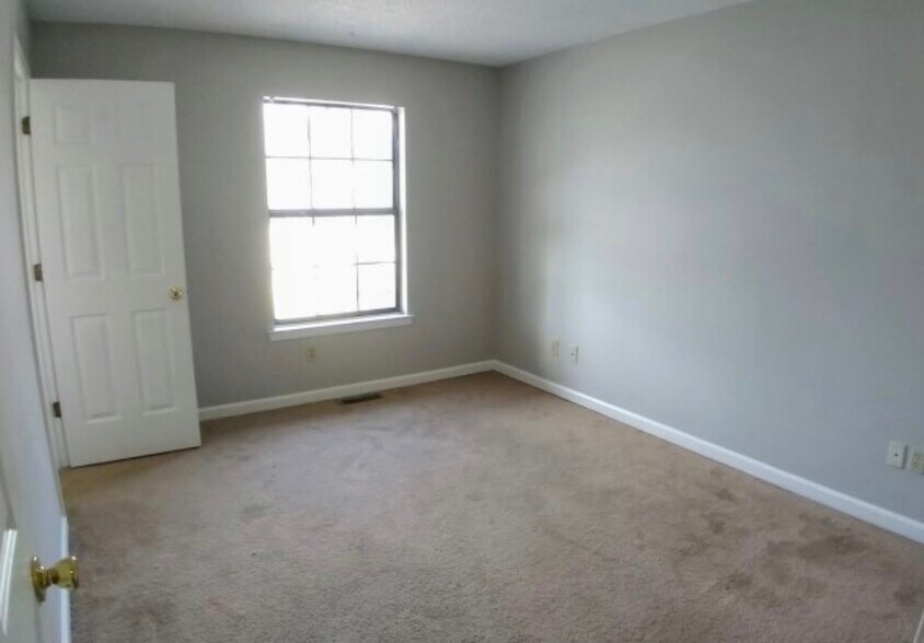 Building Photo - 2416 Scott Valley Dr