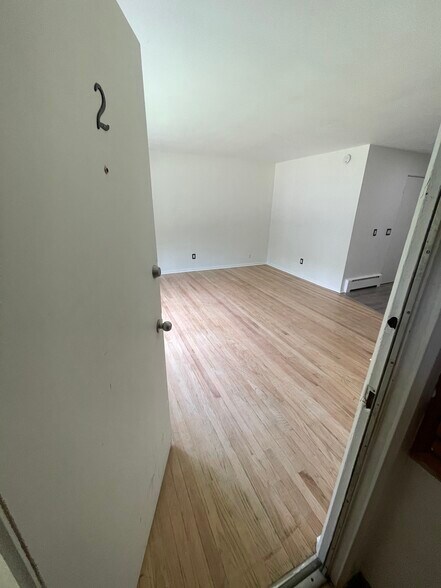 Building Photo - 1505 Steensland Dr